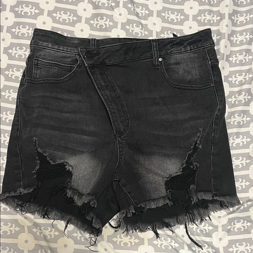 Risen Women's Black Distressed Denim Jean Shorts with Frayed Hem